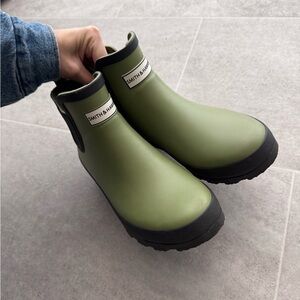 SMITH Green and Black Winter Rain Boots